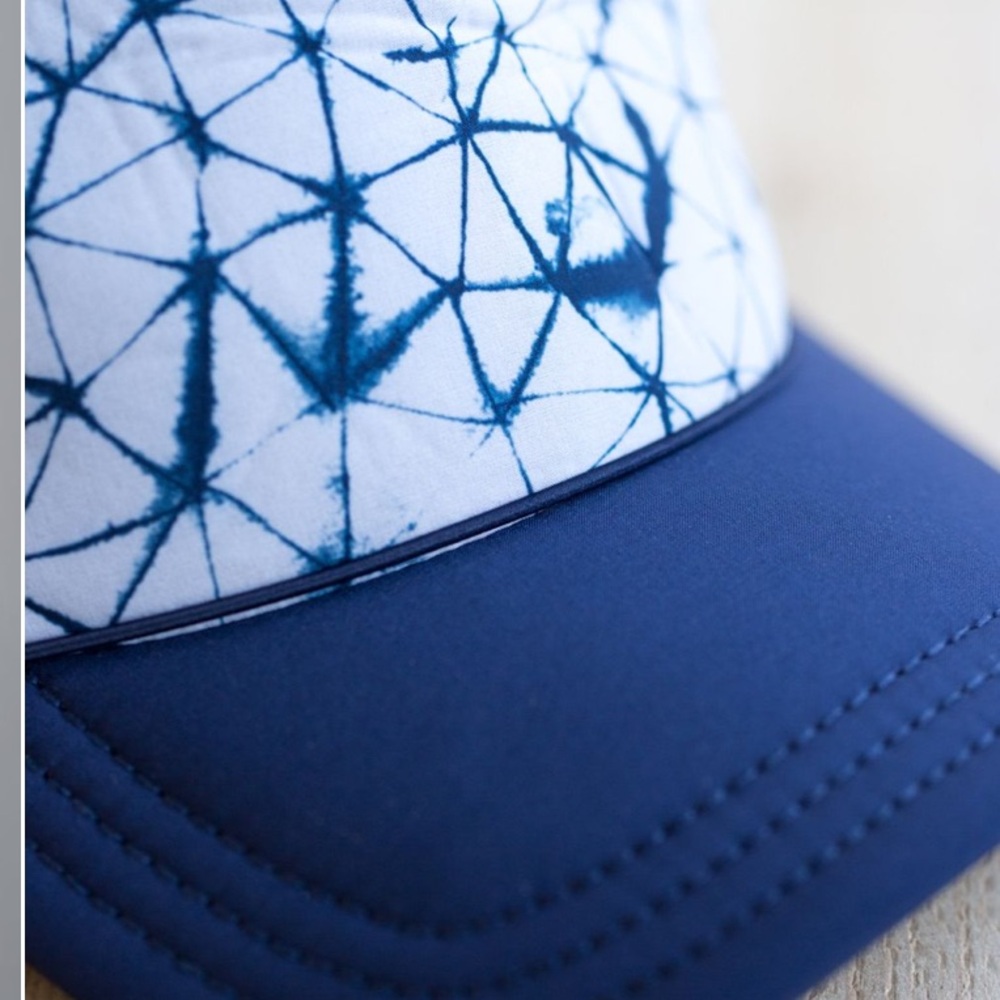 Lululemon WhatSUP Hat - Picture 4 of 5